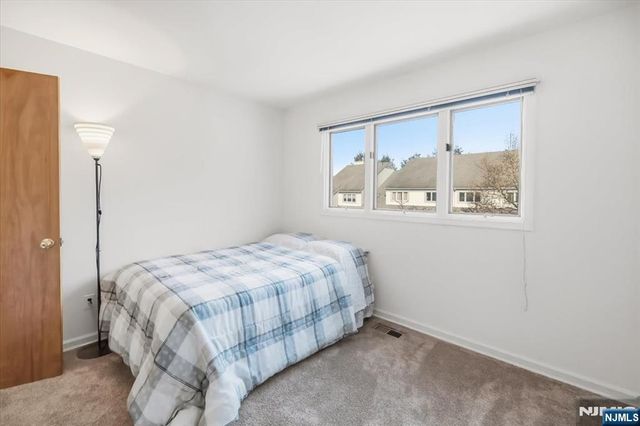 580 Laramie Lane, Mahwah, NJ 07430