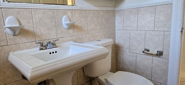 112 Newton Road, West Park, FL 33023