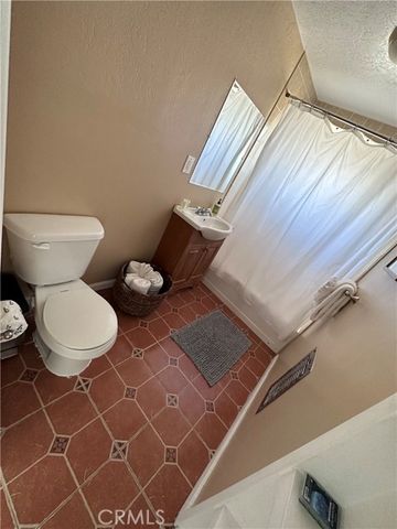 8960 S Samel Road, Morongo Valley, CA 92256