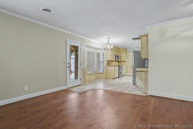 1712 Valley Road, Sapulpa, OK 74066