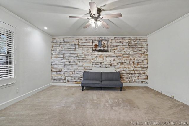 1712 Valley Road, Sapulpa, OK 74066