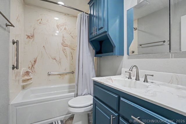 1712 Valley Road, Sapulpa, OK 74066