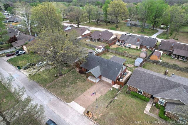 1712 Valley Road, Sapulpa, OK 74066