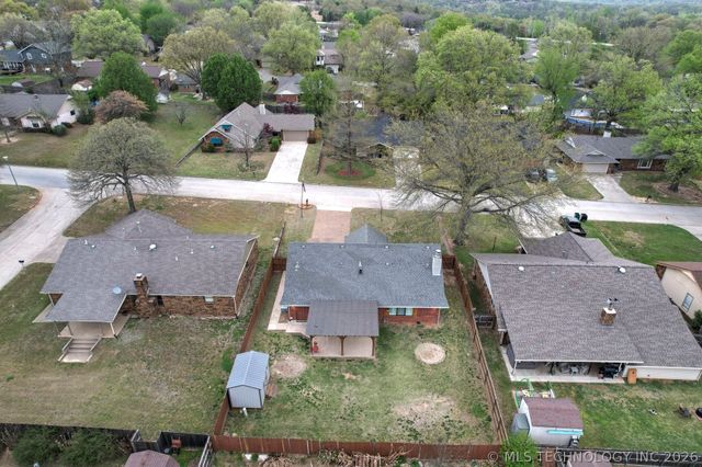 1712 Valley Road, Sapulpa, OK 74066