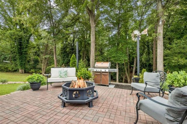 445 Christopher Drive, Gainesville, GA 30501