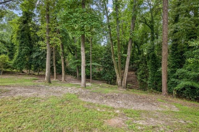 445 Christopher Drive, Gainesville, GA 30501