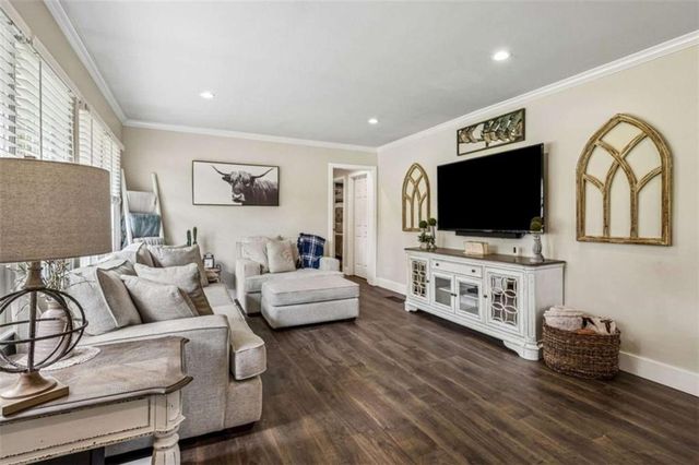 445 Christopher Drive, Gainesville, GA 30501
