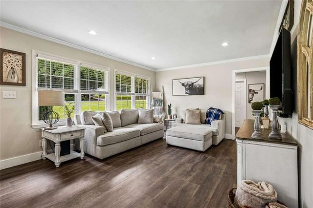 445 Christopher Drive, Gainesville, GA 30501