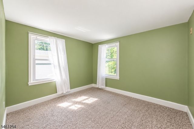 39 Fredericks St, Wanaque Boro, NJ 07465