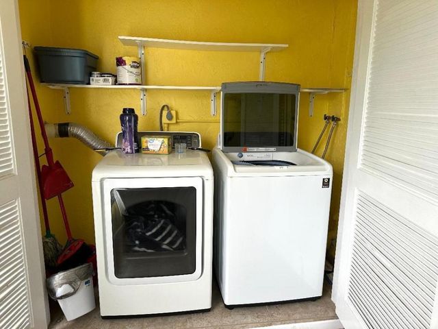 234 Lake Meryl Drive, West Palm Beach, FL 33411