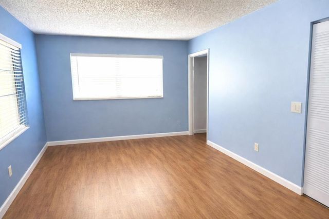 234 Lake Meryl Drive, West Palm Beach, FL 33411