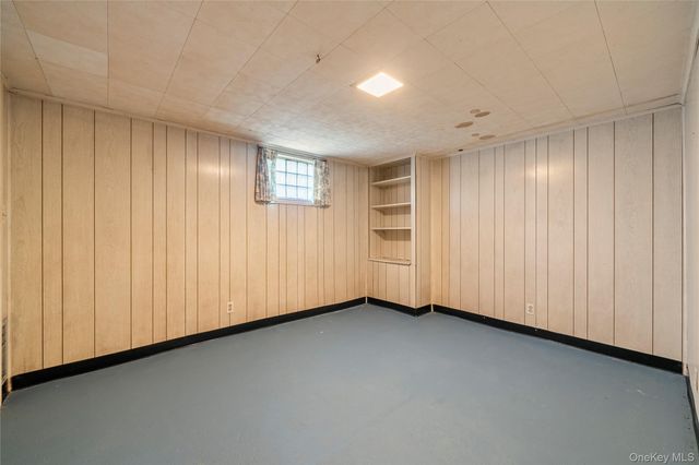 696 Bohemia Parkway, Sayville, NY 11782