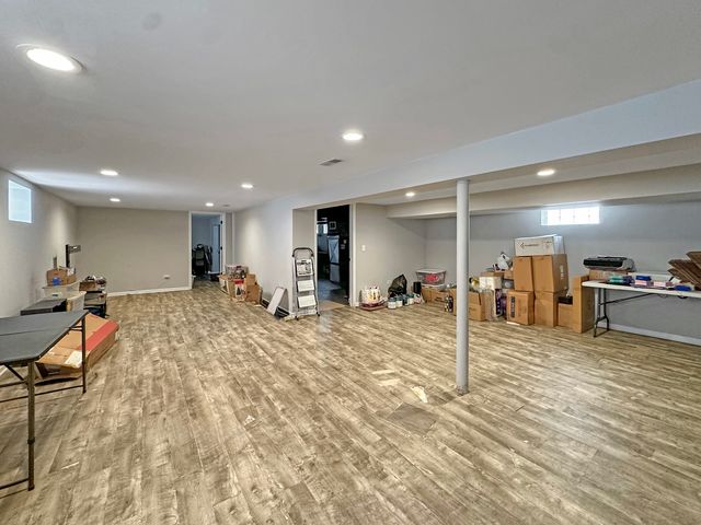 14522 S Marquette Avenue, Burnham, IL 60633