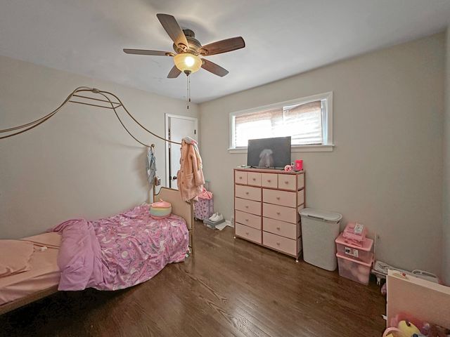 14522 S Marquette Avenue, Burnham, IL 60633