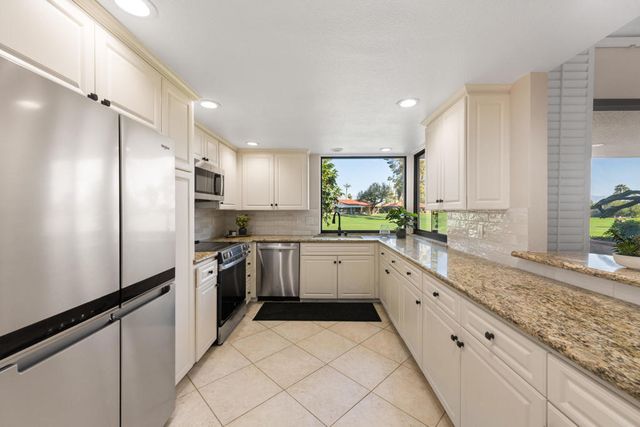 86 Sunrise Drive, Rancho Mirage, CA 92270