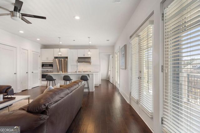 301 Canton Way, Roswell, GA 30075