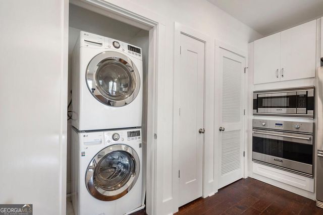 301 Canton Way, Roswell, GA 30075