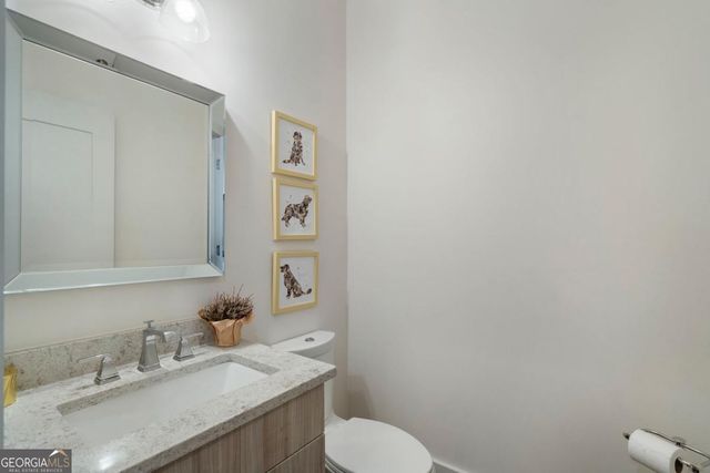 301 Canton Way, Roswell, GA 30075