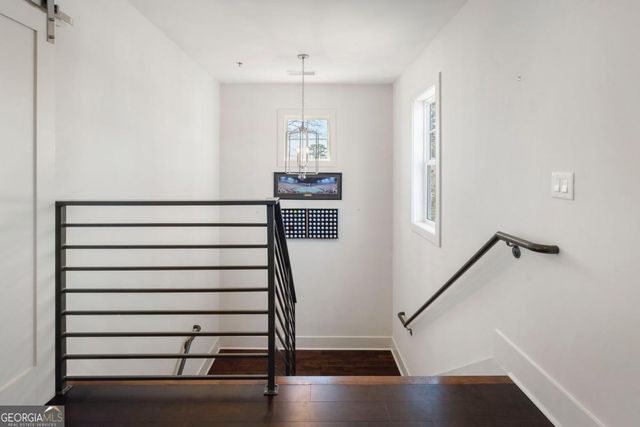 301 Canton Way, Roswell, GA 30075