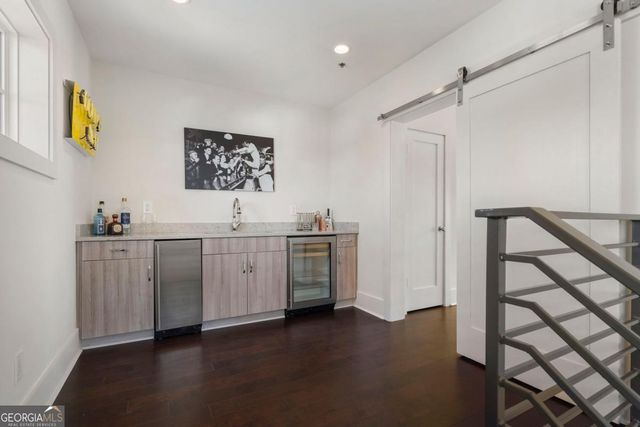 301 Canton Way, Roswell, GA 30075