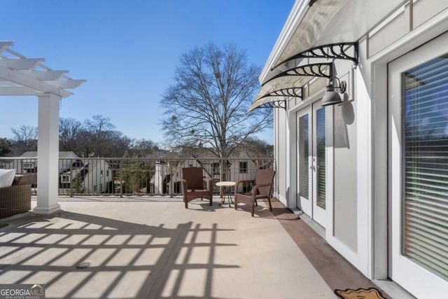 301 Canton Way, Roswell, GA 30075