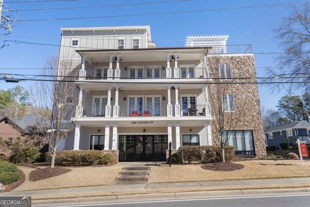 301 Canton Way, Roswell, GA 30075