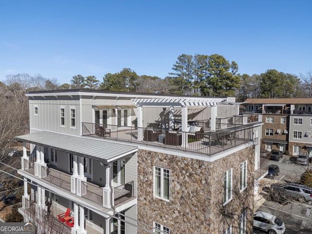 301 Canton Way, Roswell, GA 30075