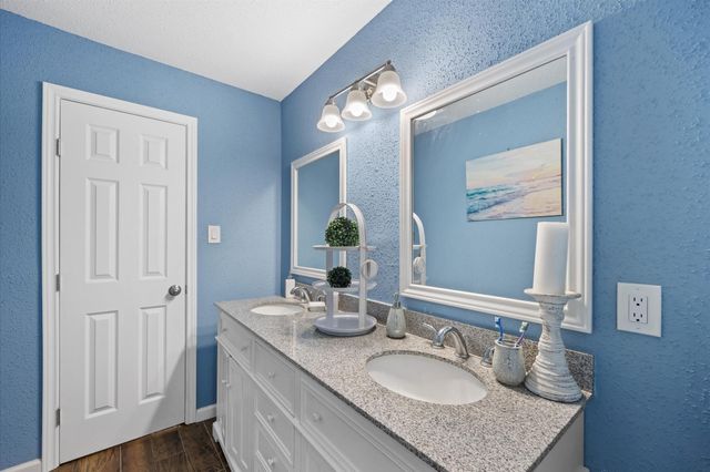 20407 Spoonwood Drive, Humble, TX 77346