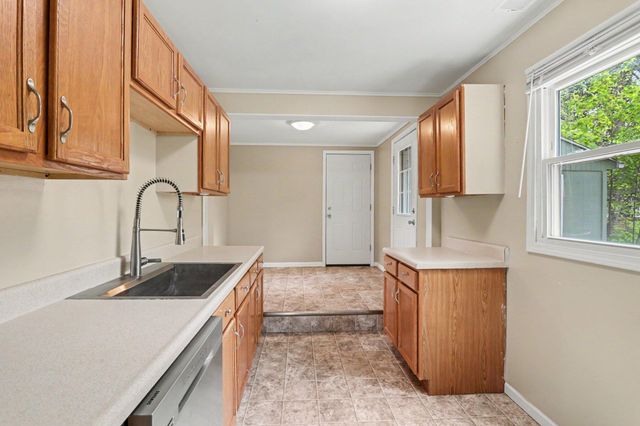 4218 Glen Street, Kalamazoo Twp, MI 49004
