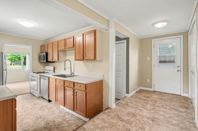 4218 Glen Street, Kalamazoo Twp, MI 49004
