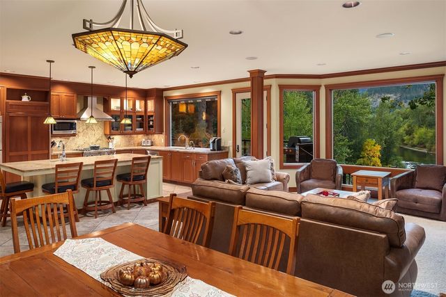 9690 East Leavenworth Road, Leavenworth, WA 98826