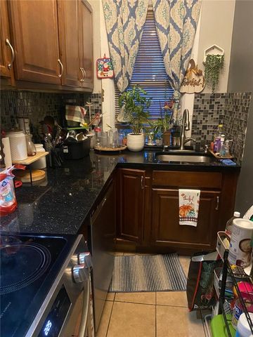 20 Violet Street, Providence, RI 02908