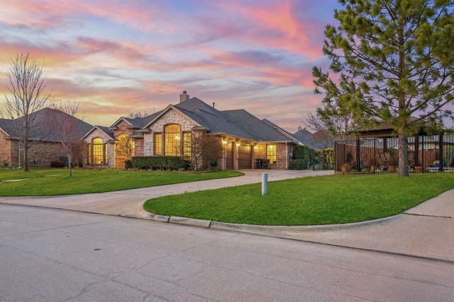 3612 Texas Trail, Hurst, TX 76054