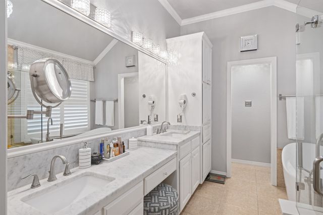 3612 Texas Trail, Hurst, TX 76054