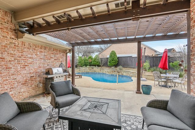 3612 Texas Trail, Hurst, TX 76054