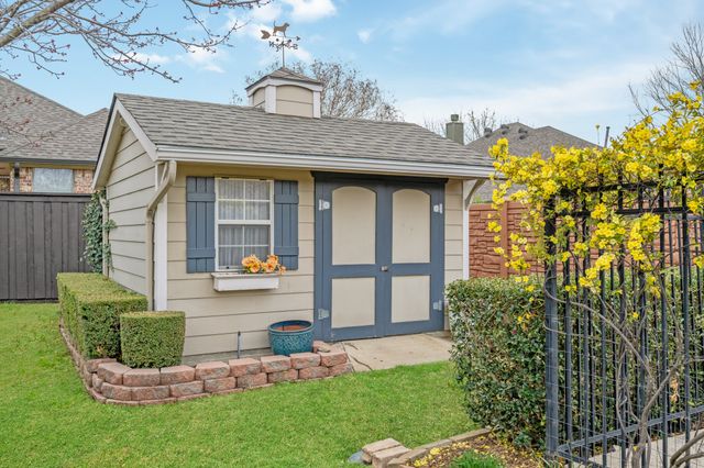 3612 Texas Trail, Hurst, TX 76054