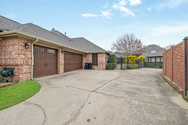 3612 Texas Trail, Hurst, TX 76054