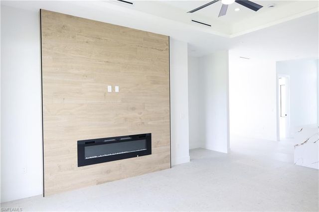 1528 NW 37th AVE, Cape Coral, FL 33993