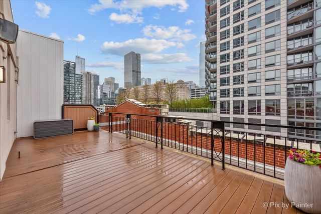 360 W Illinois Street 607, Chicago, IL 60654