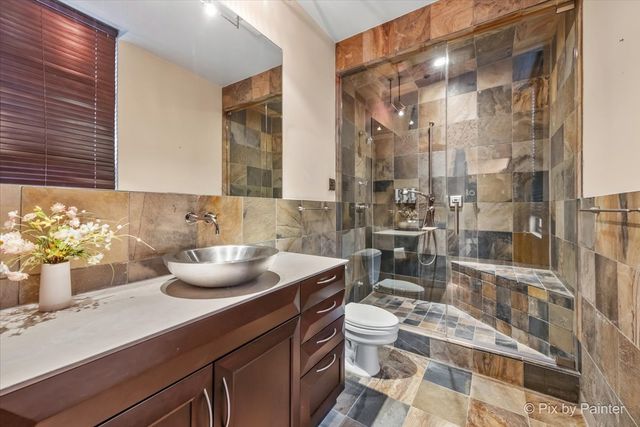 360 W Illinois Street 607, Chicago, IL 60654