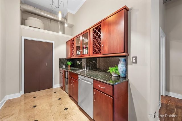 360 W Illinois Street 607, Chicago, IL 60654
