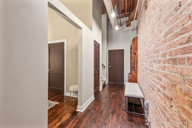 360 W Illinois Street 607, Chicago, IL 60654