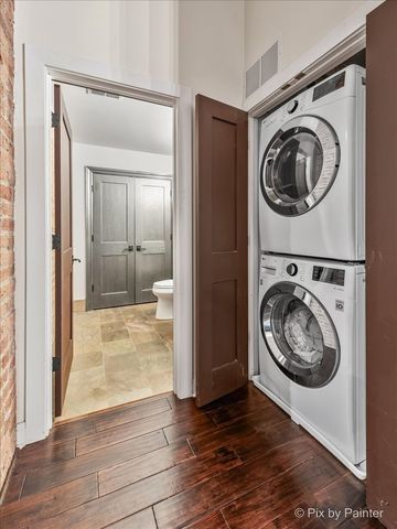 360 W Illinois Street 607, Chicago, IL 60654