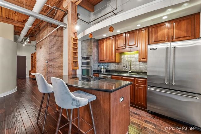 360 W Illinois Street 607, Chicago, IL 60654