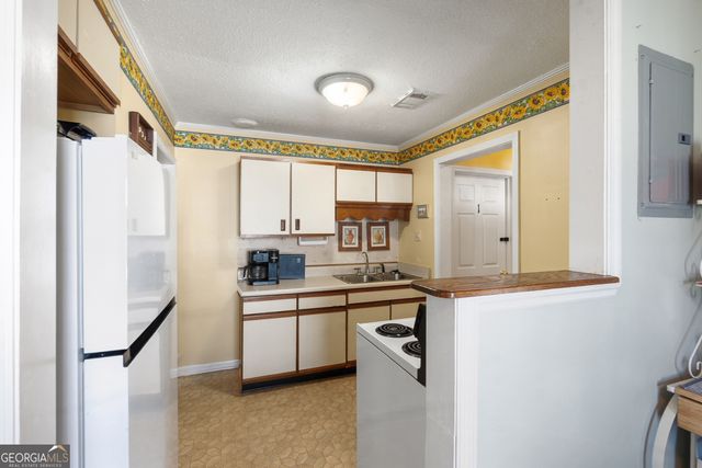 208 Southview Avenue, Warner Robins, GA 31088