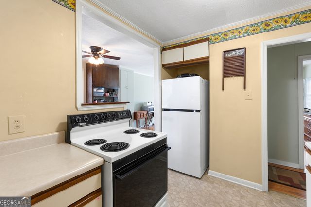 208 Southview Avenue, Warner Robins, GA 31088