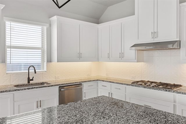 4121 Silver Spur Court, Aubrey, TX 76227