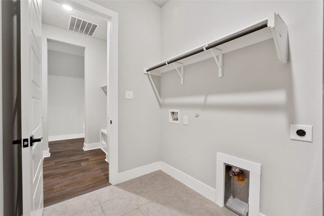 4121 Silver Spur Court, Aubrey, TX 76227