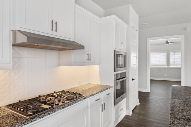 4121 Silver Spur Court, Aubrey, TX 76227