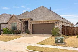 4121 Silver Spur Court, Aubrey, TX 76227